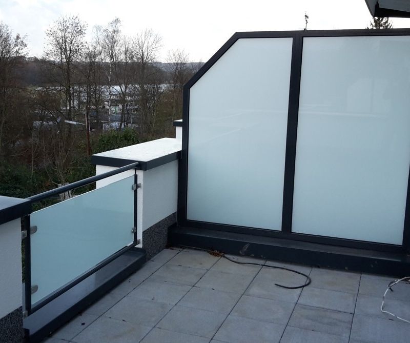 BalkonTrennwände Balkon & Treppengeländer Produkte K&R GmbH aus